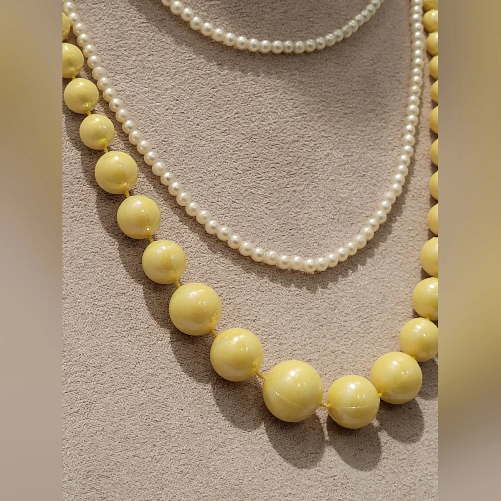Vintage necklaces (Two) - Picture 4 of 7